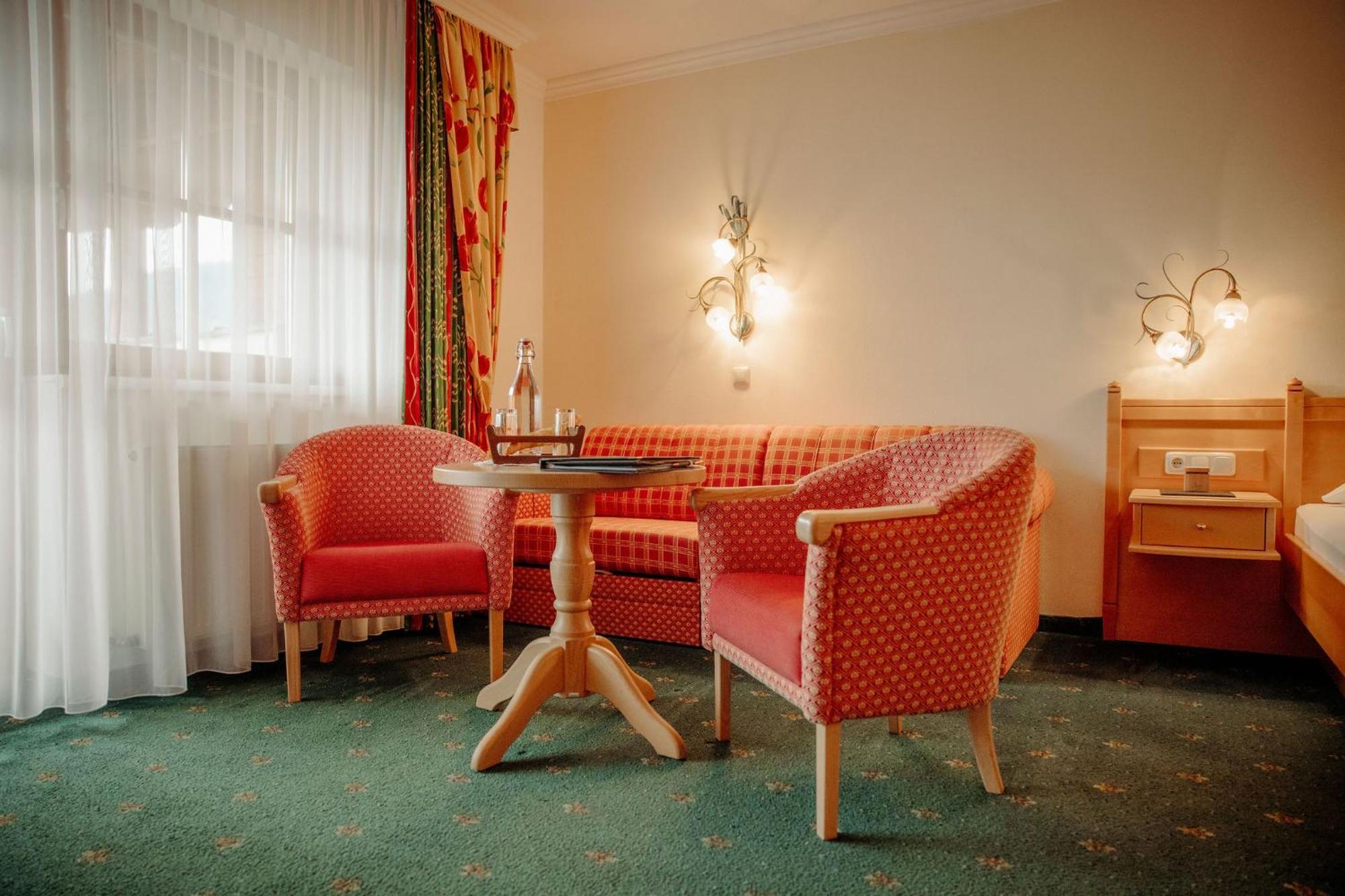 Hotel Bergheimat มึลบาค อัม โฮคเคอนิก ภายนอก รูปภาพ